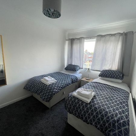 3 Bedroom Apartment With Golf Course View Newcastle upon Tyne Eksteriør bilde