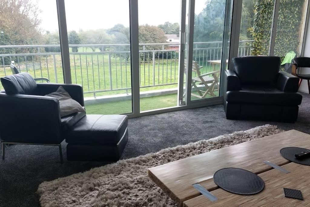 3 Bedroom Apartment With Golf Course View Newcastle upon Tyne Eksteriør bilde