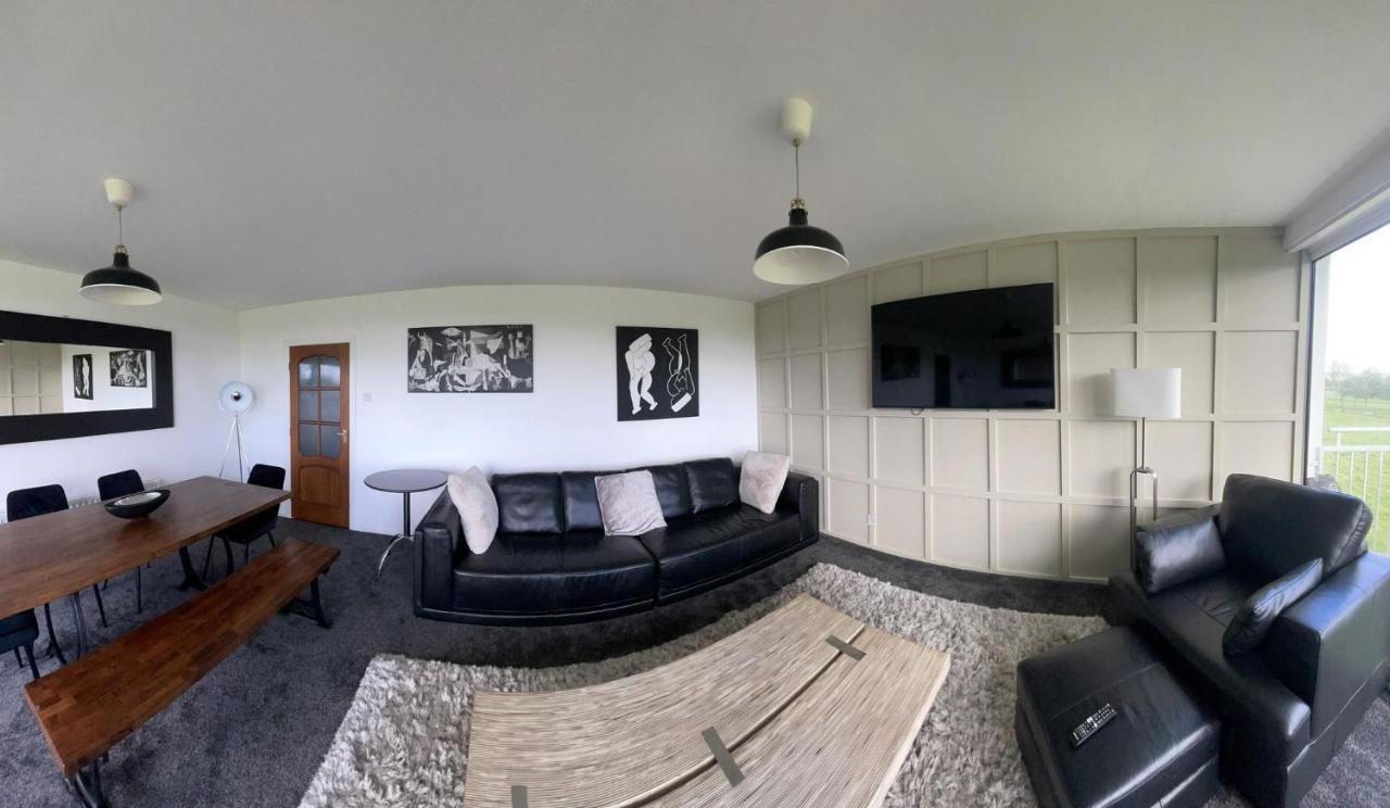 3 Bedroom Apartment With Golf Course View Newcastle upon Tyne Eksteriør bilde