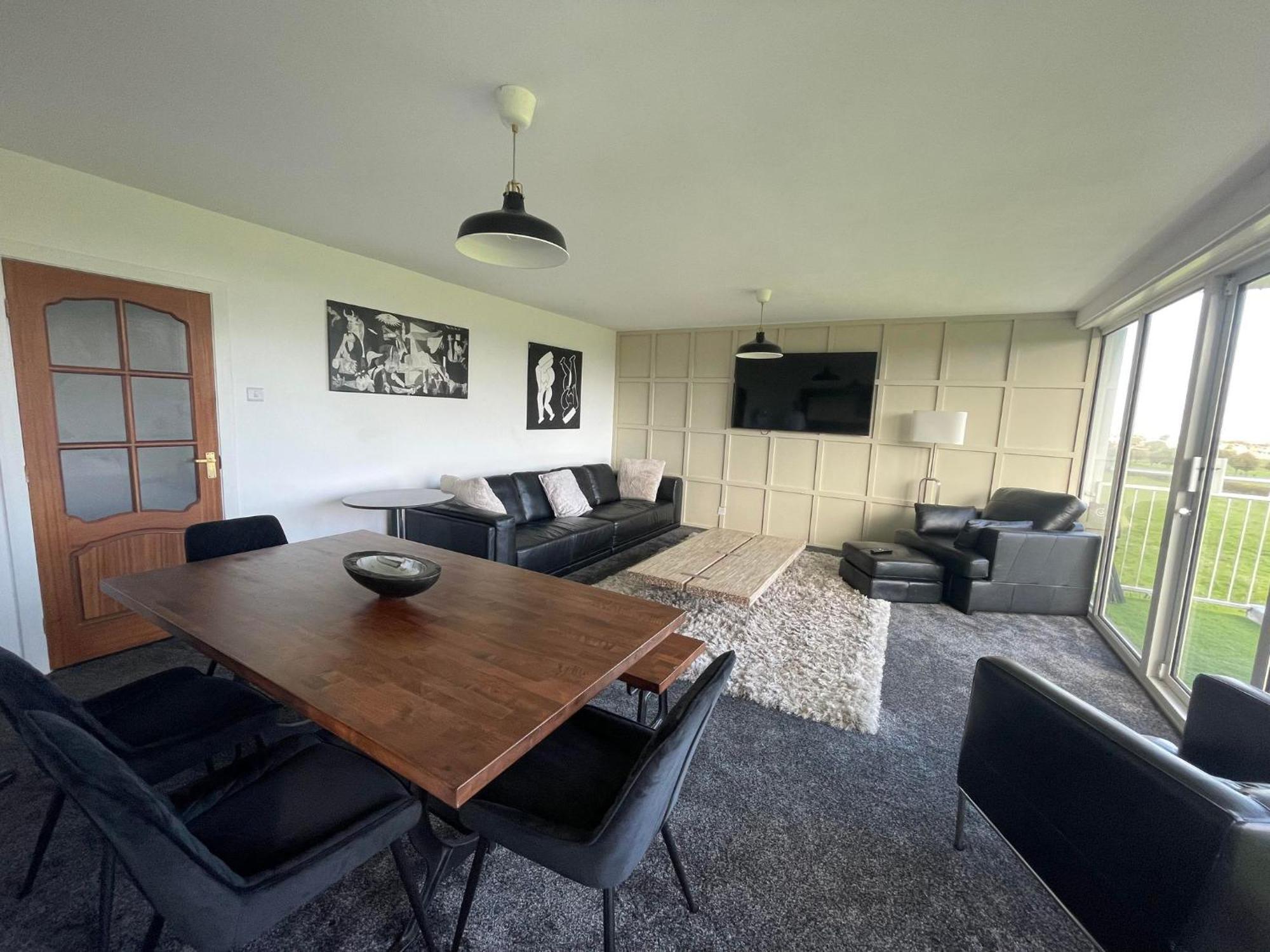 3 Bedroom Apartment With Golf Course View Newcastle upon Tyne Eksteriør bilde